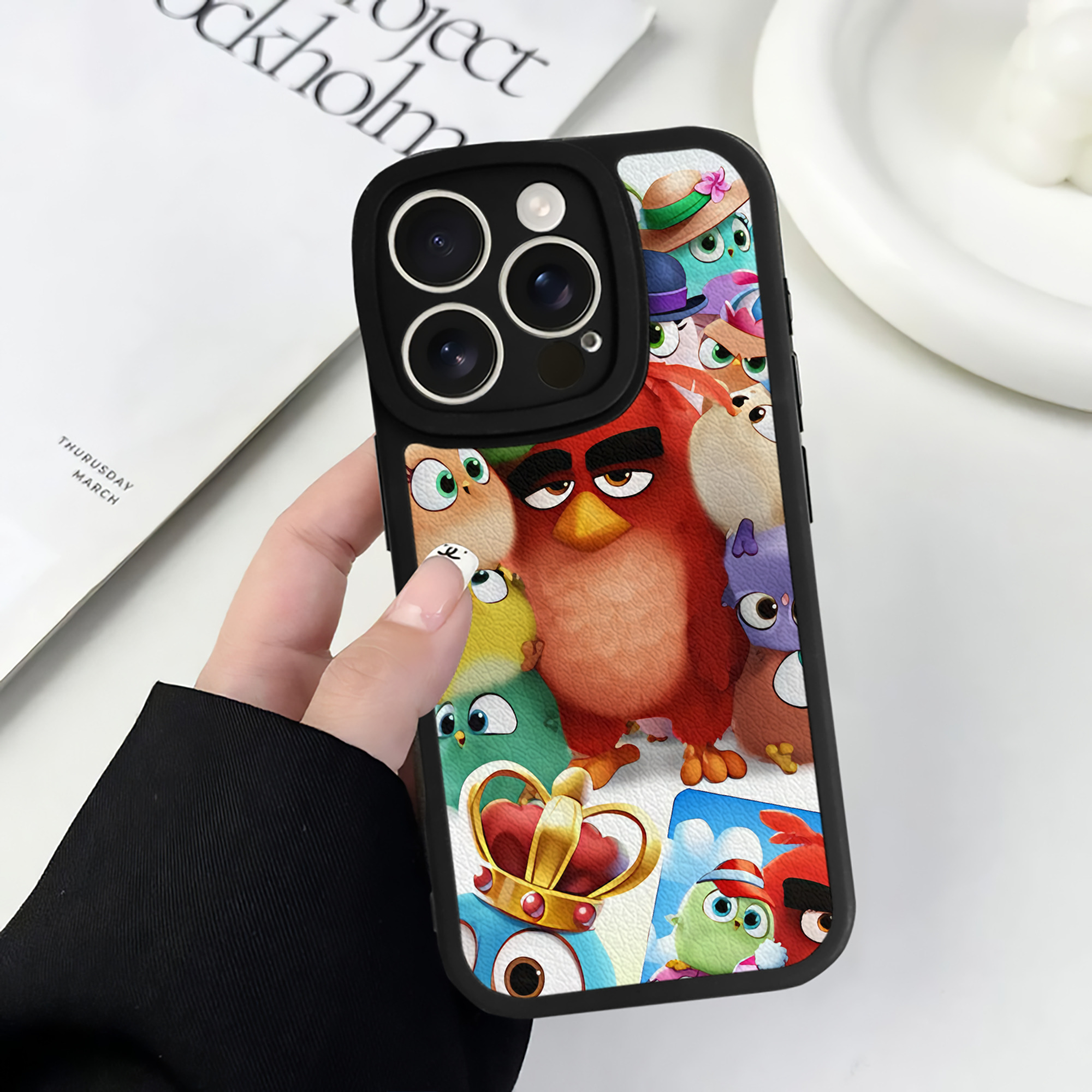 （画像用） Angry Birds アングリーバード 【iPhone 16シリーズ対応】シリコンスマホケース（レザー調） 材質：シリコン